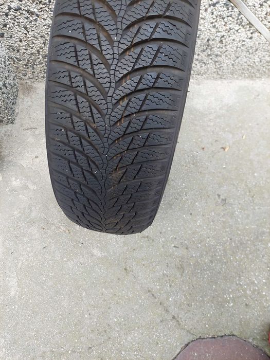 Продавам нови гуми 13-ки.