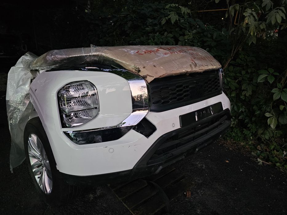 Митсубиси Аутлендер 4