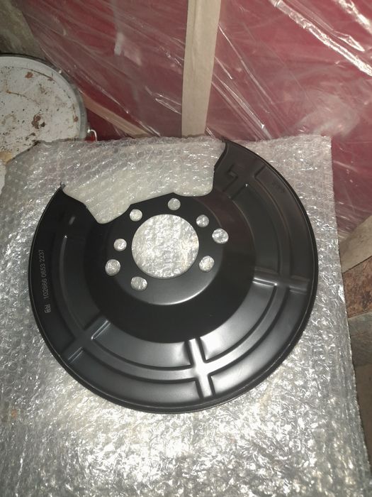 Vând rument de presiune + apărători pentru discuri spate