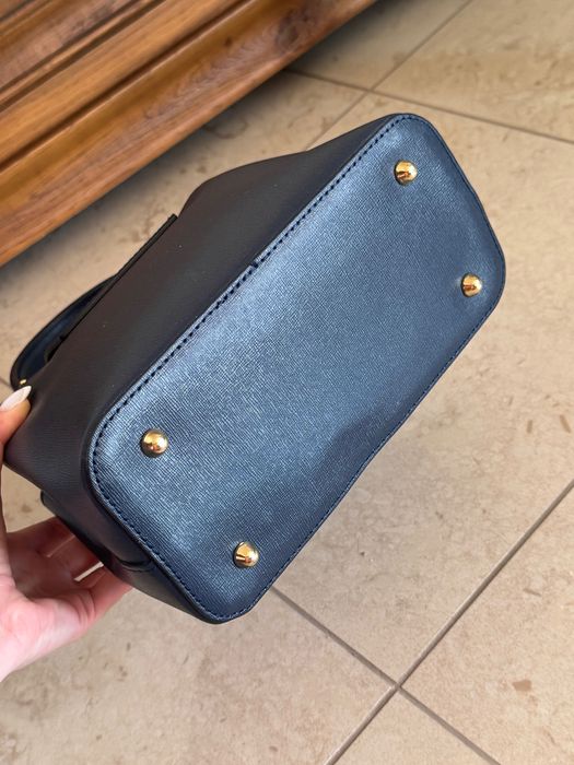 Дамска чанта естествена кожа