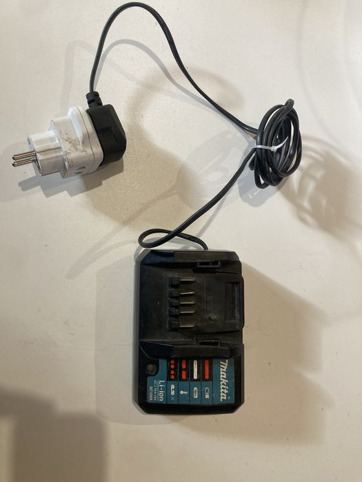 Alimentator Incarcator Makita DC 18WA 14,4v-18v 1,7A