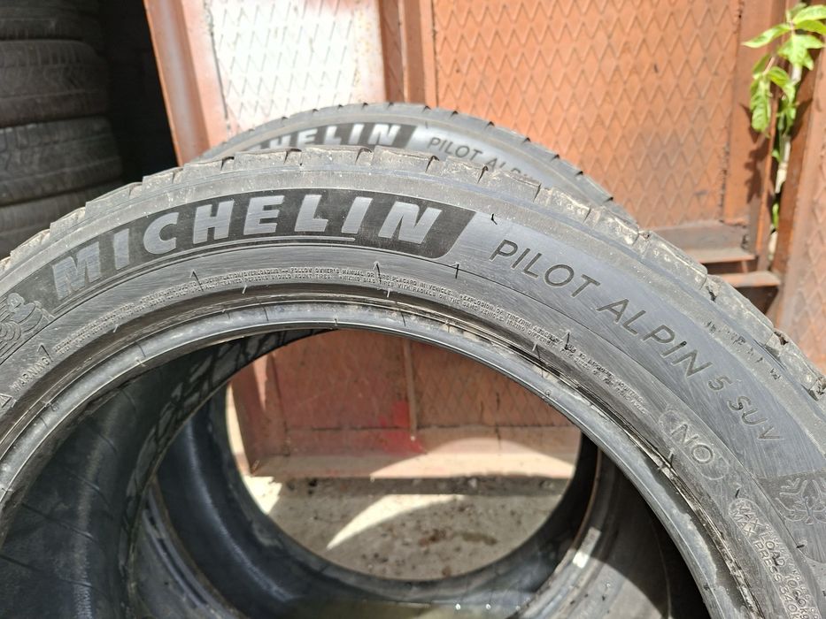 Продам шины 275/45/20  мишелин
