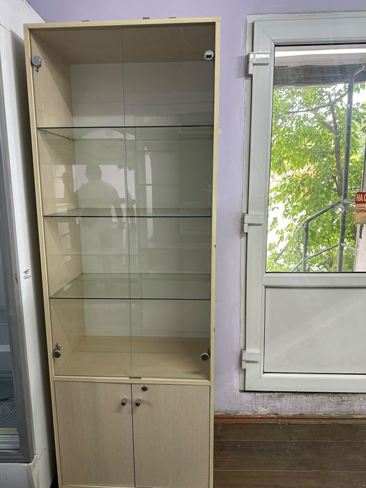 Продам торговое оборудование для аптеки