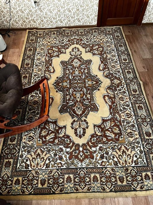 Ковер шерстяной.