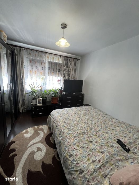 2 camere Craiovita parter înalt/ 4 balcon centrala termică 48 mp