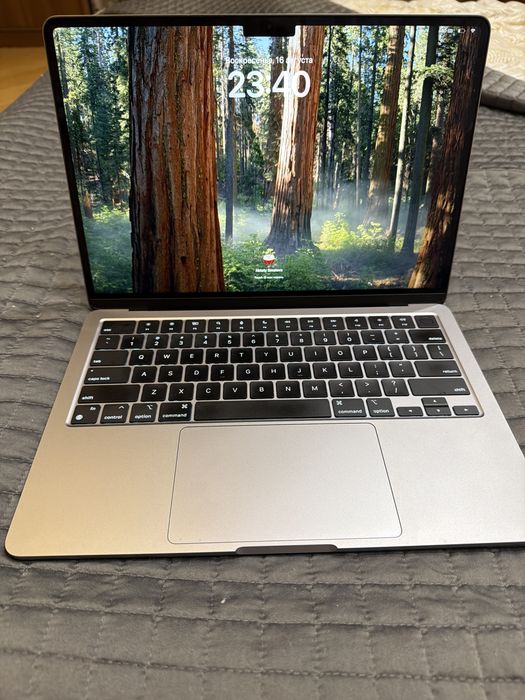 Продаю MacBook Air 13 в отличном состоянии