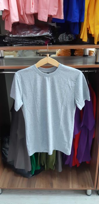 Футболки оптом и в розницу в большом ассортименте