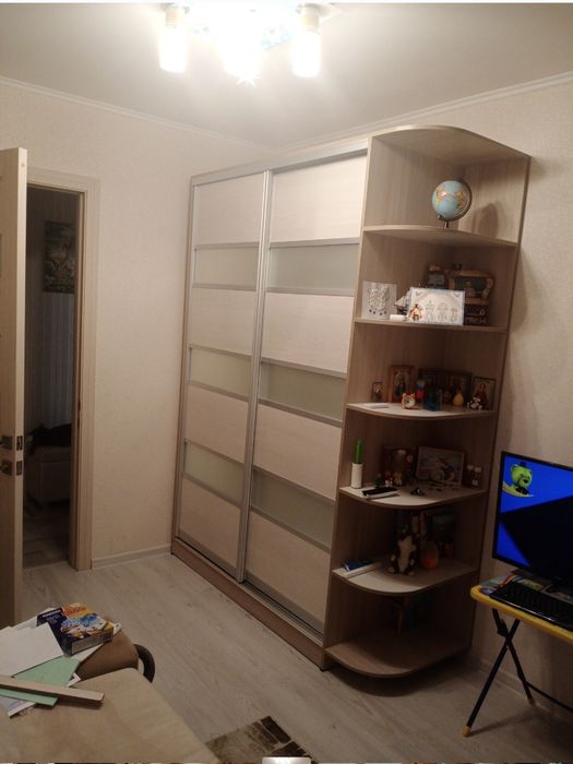 Продам  шкаф купе командор
