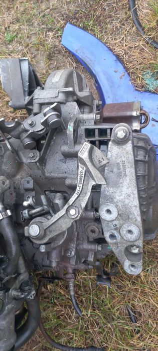 cutie viteze Opel Zafira 1.9