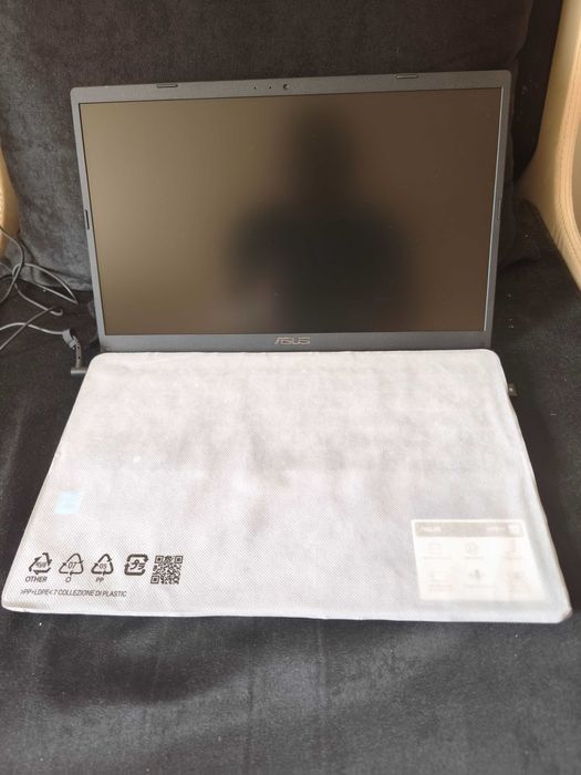 Лаптоп Asus с гаранция не е работил