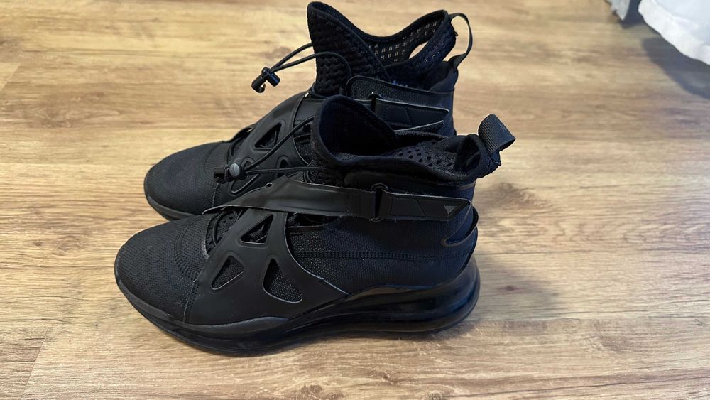 Nike Air Jordan Latitude 270