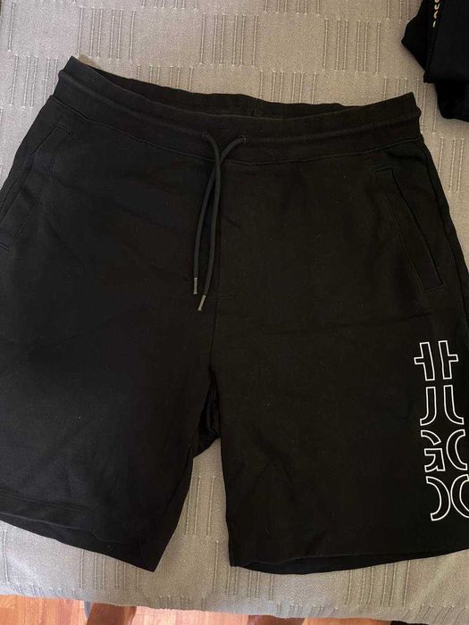 Шорти HUGO - размер 34