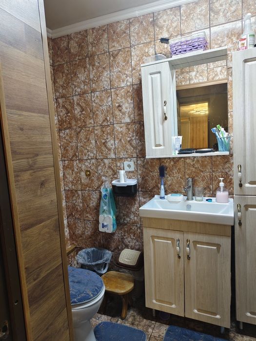Продаём двухэтажный частный дом.