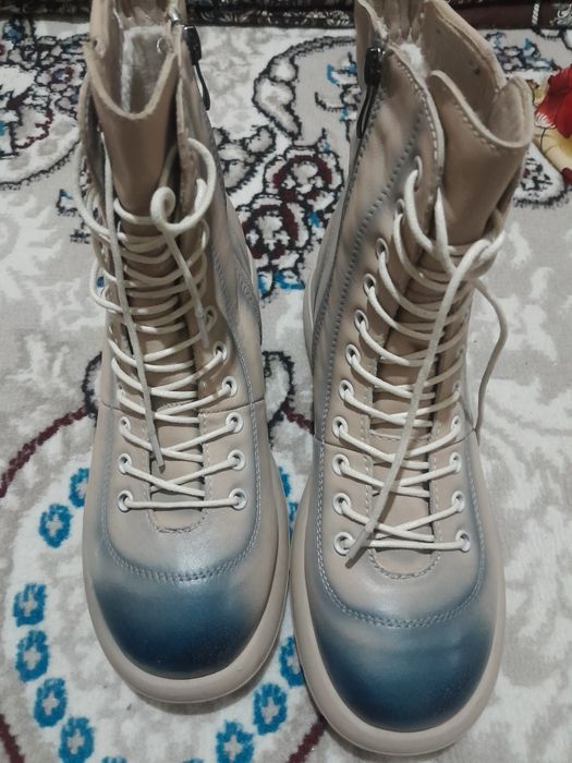 Sapok yangi kiyilmagan 42 razmer