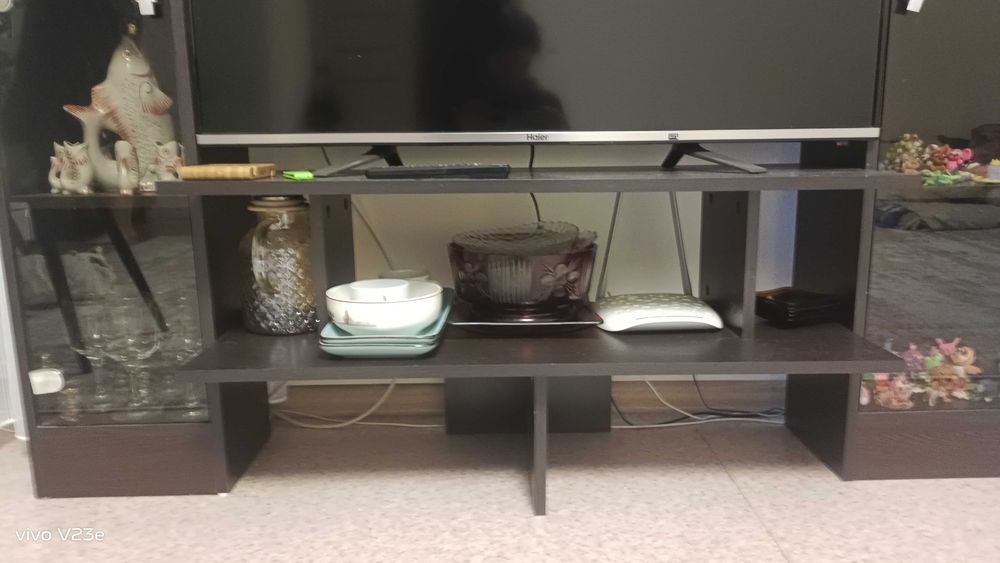 компактная стенка под телевизор