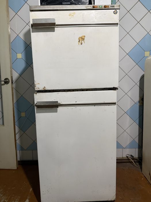 Холодильник б/у  в рабочем состоянии