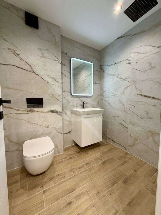 Продава се Двустаен апартамент в Пловдив, Остромила - 85 кв.м за 921 €/кв.м - Снимка #7