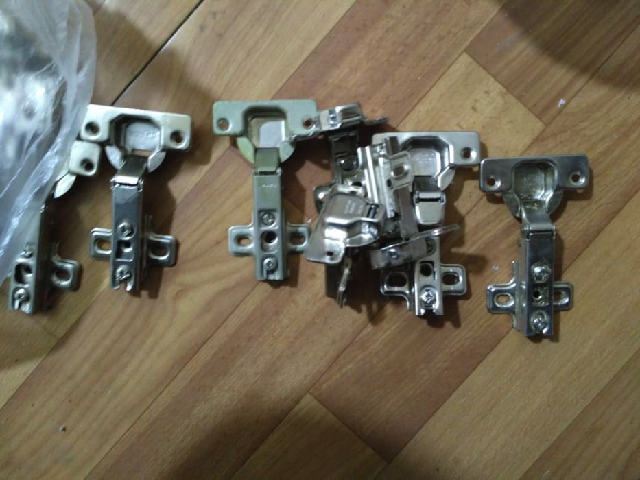 Петли мебельные продам