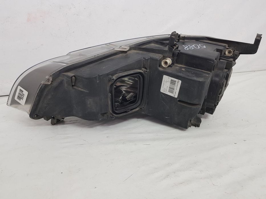 Far dreapta Xenon Adaptiv BMW X5 E70 LCI facelift dupa 2010