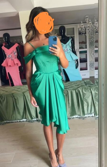 Rochie verde pe comanda