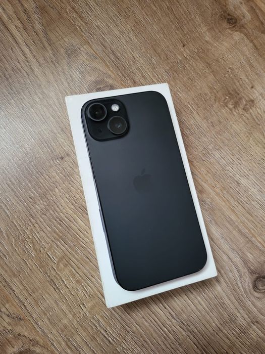 Продам айфон 15 на 256 гб