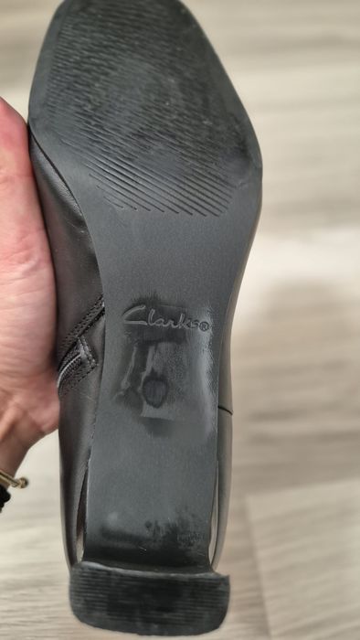 Botine piele Clarks