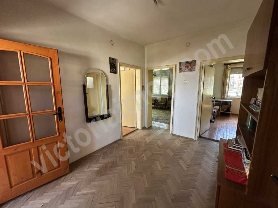 Продава се Къща в Горна Оряховица - 316 кв.м за 1314 €/кв.м - Снимка #2