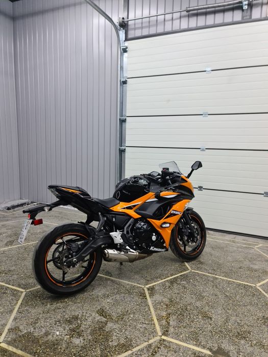 KAWASAKI Ninja 650