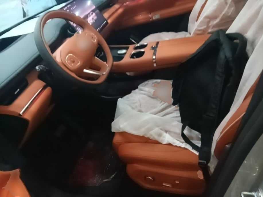 CHANGAN NEVO Q07 215 Prestige Edition