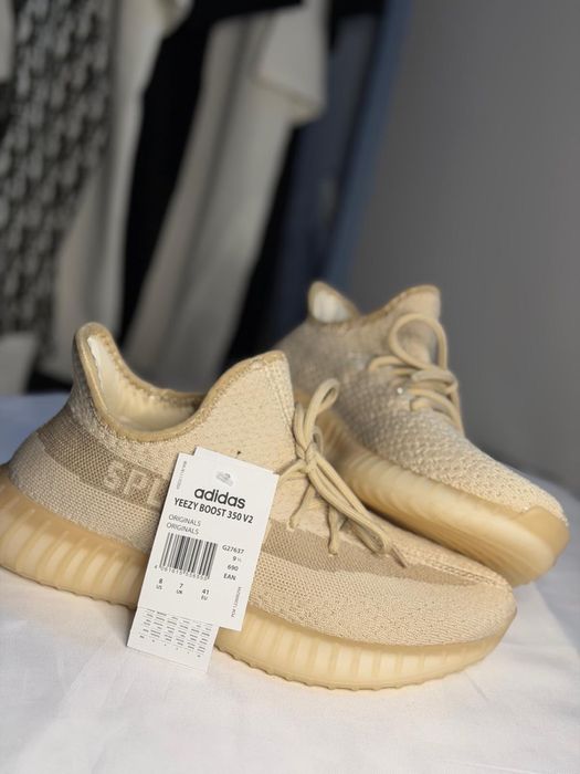 Adidasi Yeezy 350
