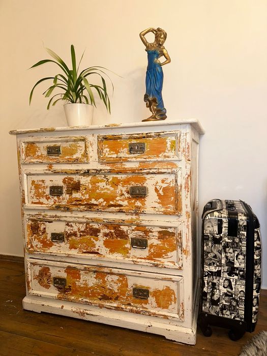 Комод антикварный деревянный