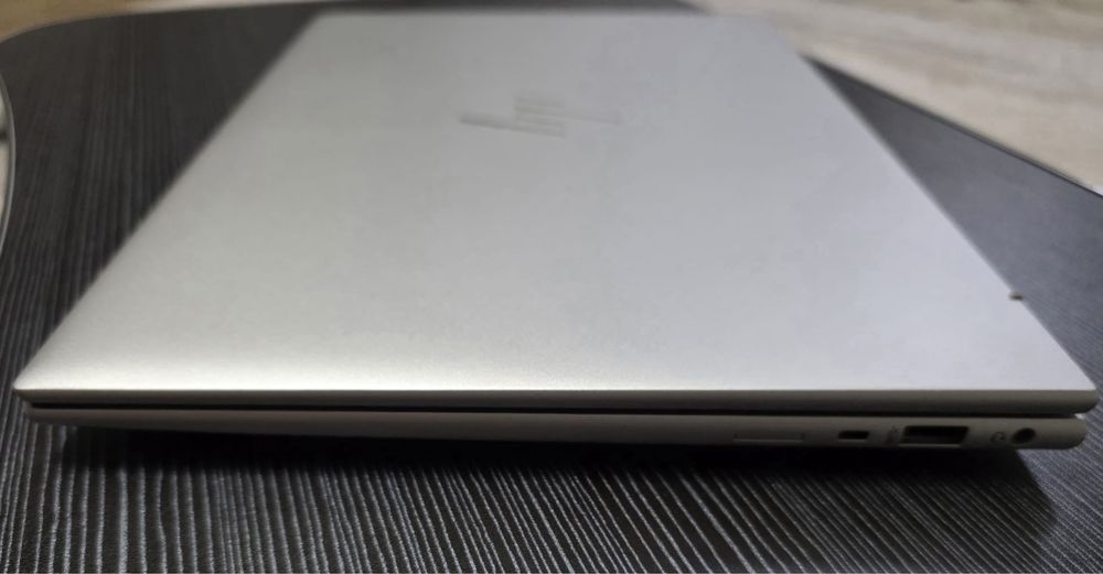 Laptop HP Elitebook 830 G5