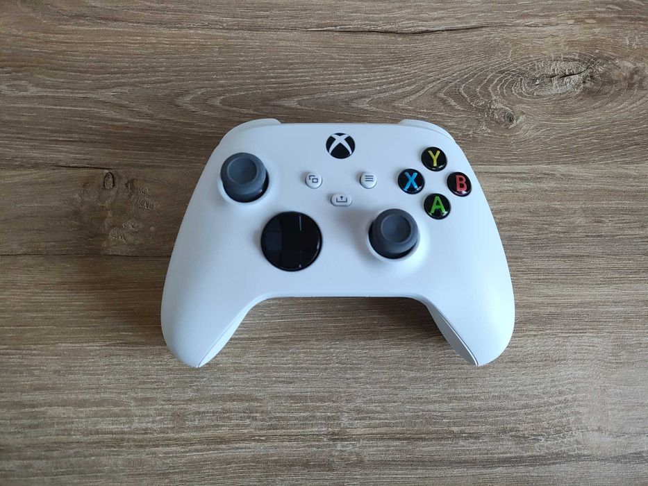 Xbox Series S 512GB + controller alb