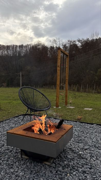 Cazare Lion Cabin & Kong Escape(cabana a frame/ tiny house)