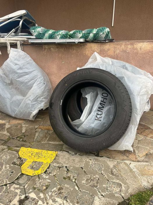 Летни гуми Bridgestone 215/60 R 17