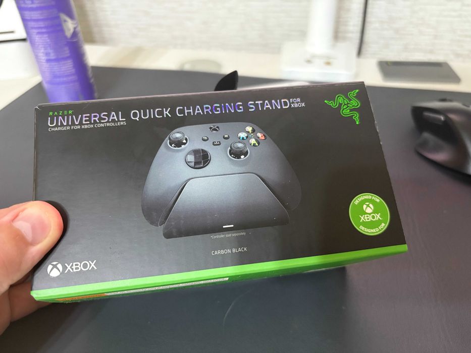 Зарядная станция Razer для геймпада Xbox
