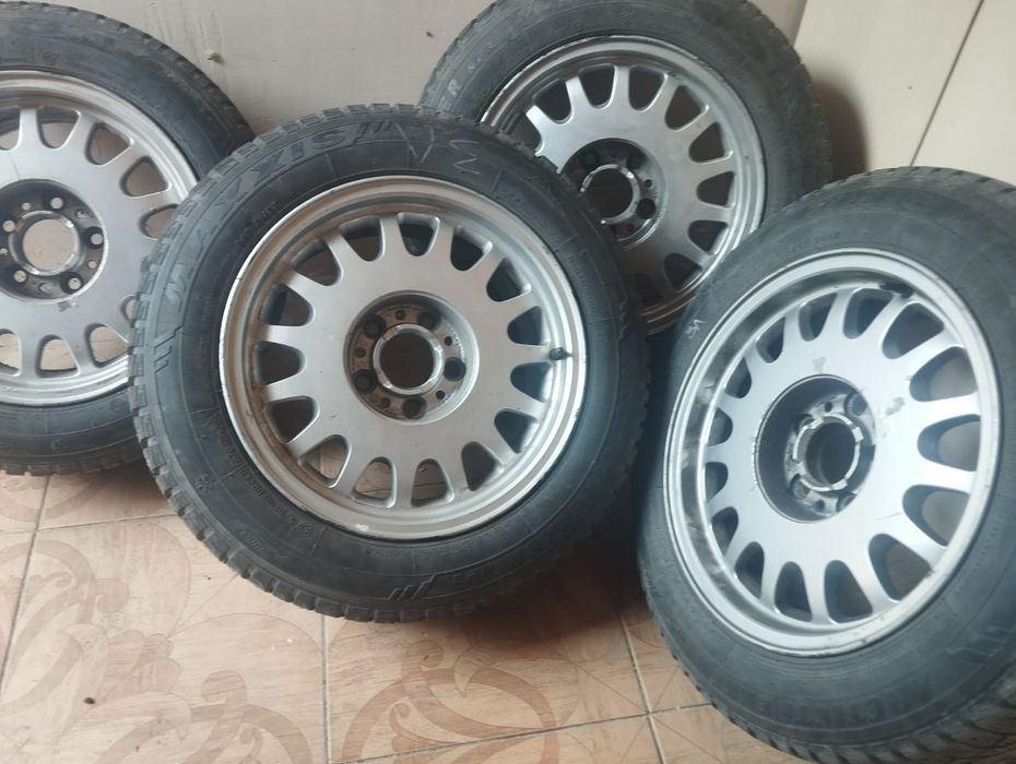 Продаю диски с резиной  срочно