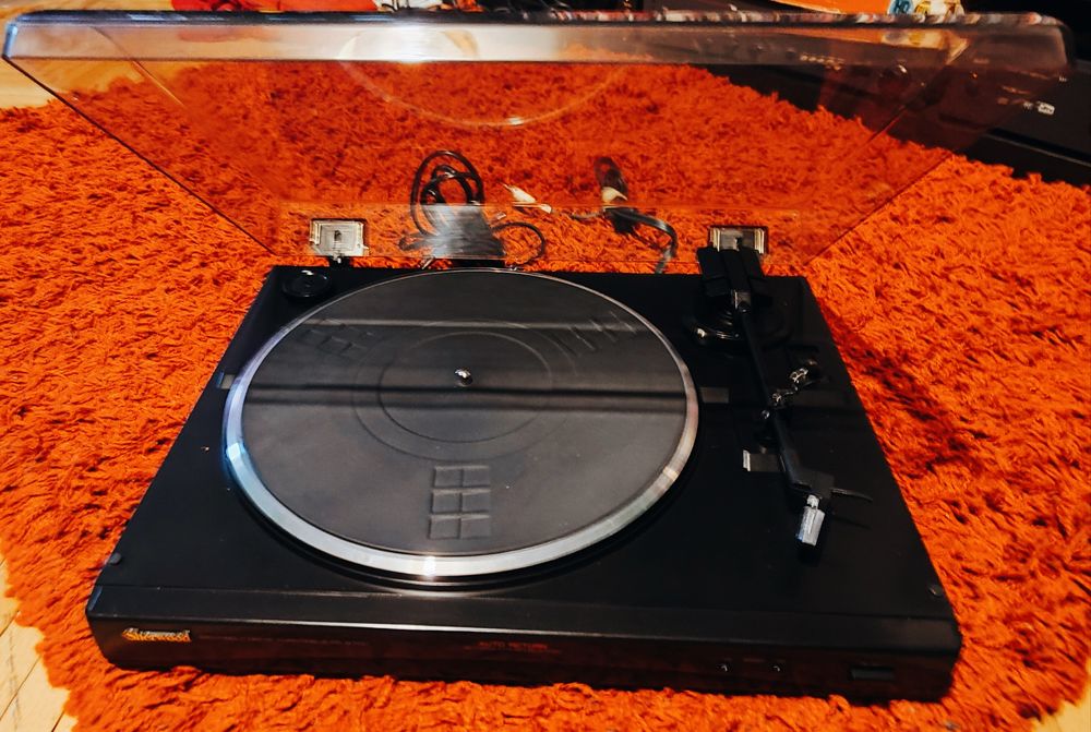 Linie audio Sherwood amplificator CD tuner pickup