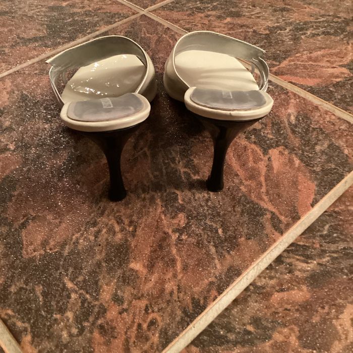 Дамски чехли с ток