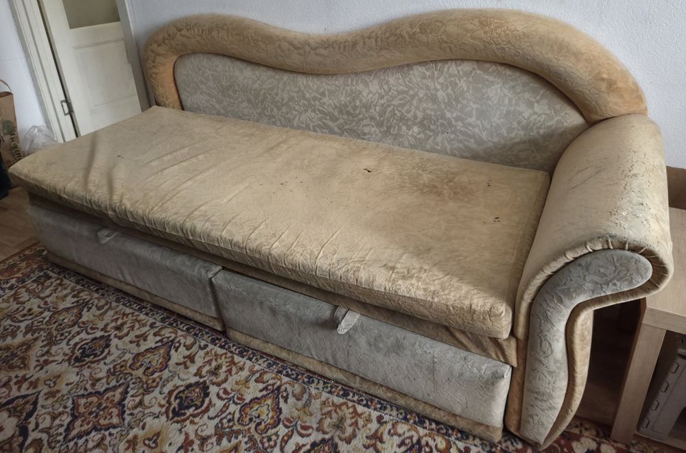 Диван, отдам даром