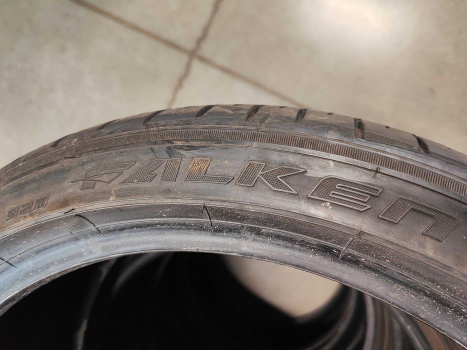 4бр.летни гуми 225/40/18 Falken