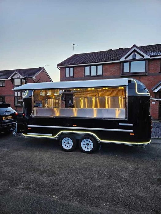 Търговски каравани, food truck, фууд трейлър 4.8M