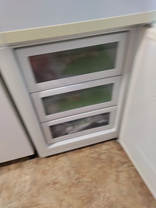 Продам холодильник Samsung