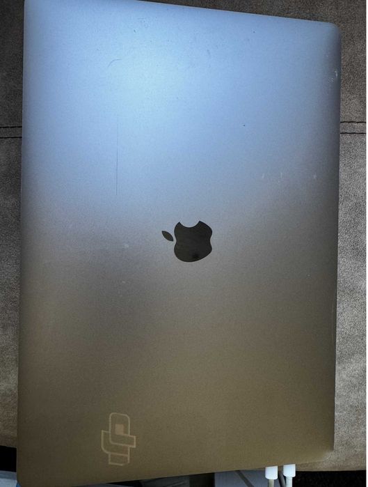 MacBook Pro 16 2019 i9 8-ядрен 16GB RAM 1TB SSD Radeon 5500M + Windows