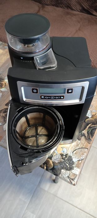 Кафемашина със автм.мелница