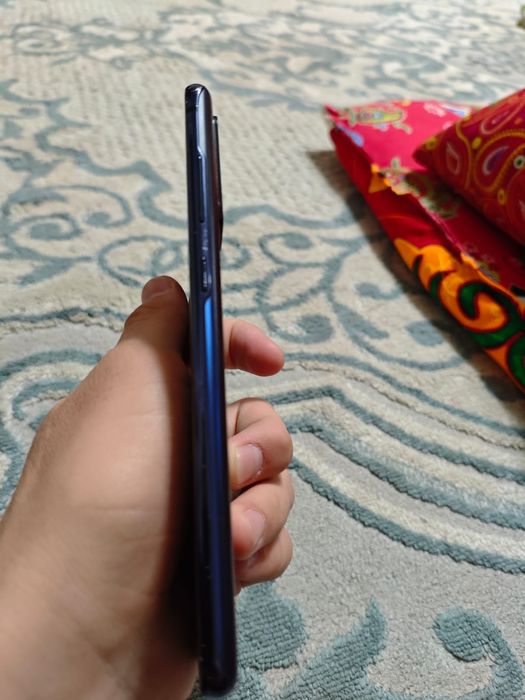 Обменяю samsung s20 fe