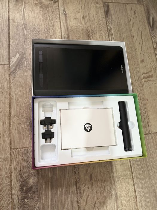 Tabletă grafică XP-PEN Artist 12 cu ecran – ca nouă, desigilată