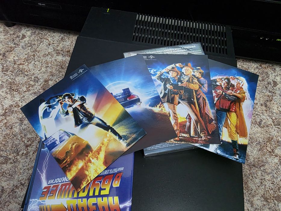 Продаю  коллекцию Назад в будущее ( 4 Blu-ray)