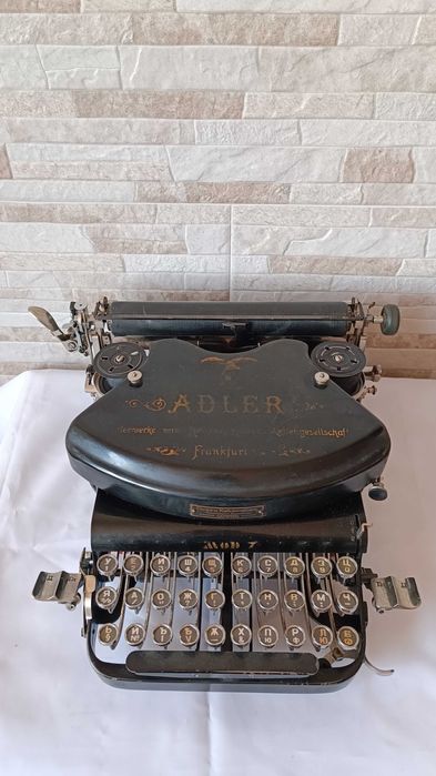 Стара пишеща машина Adler Mod.7 - Made in Germany - 1939 година - Антика