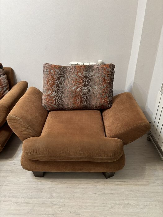 Угловой диван с креслом